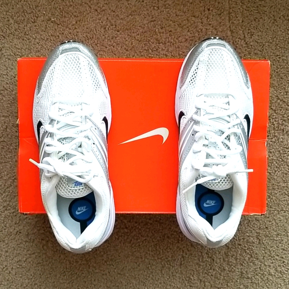 Brand new Nike shoes